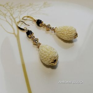 серьги с резным кораллом